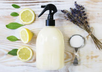 Spray nettoyant naturel anti-calcaire pour salle de bain - Aroma-Zone